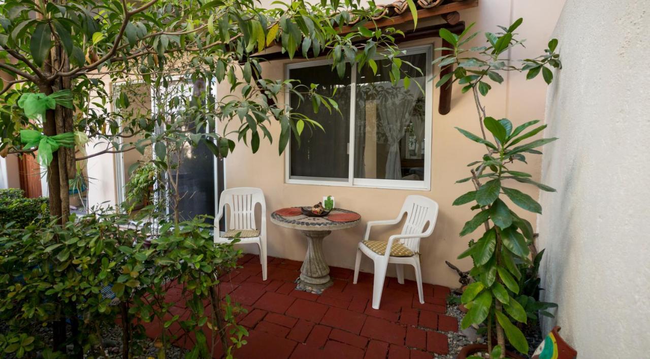 Canto Del Mar Hotel - Zihuatanejo - Suites Con Cocina Экстерьер фото