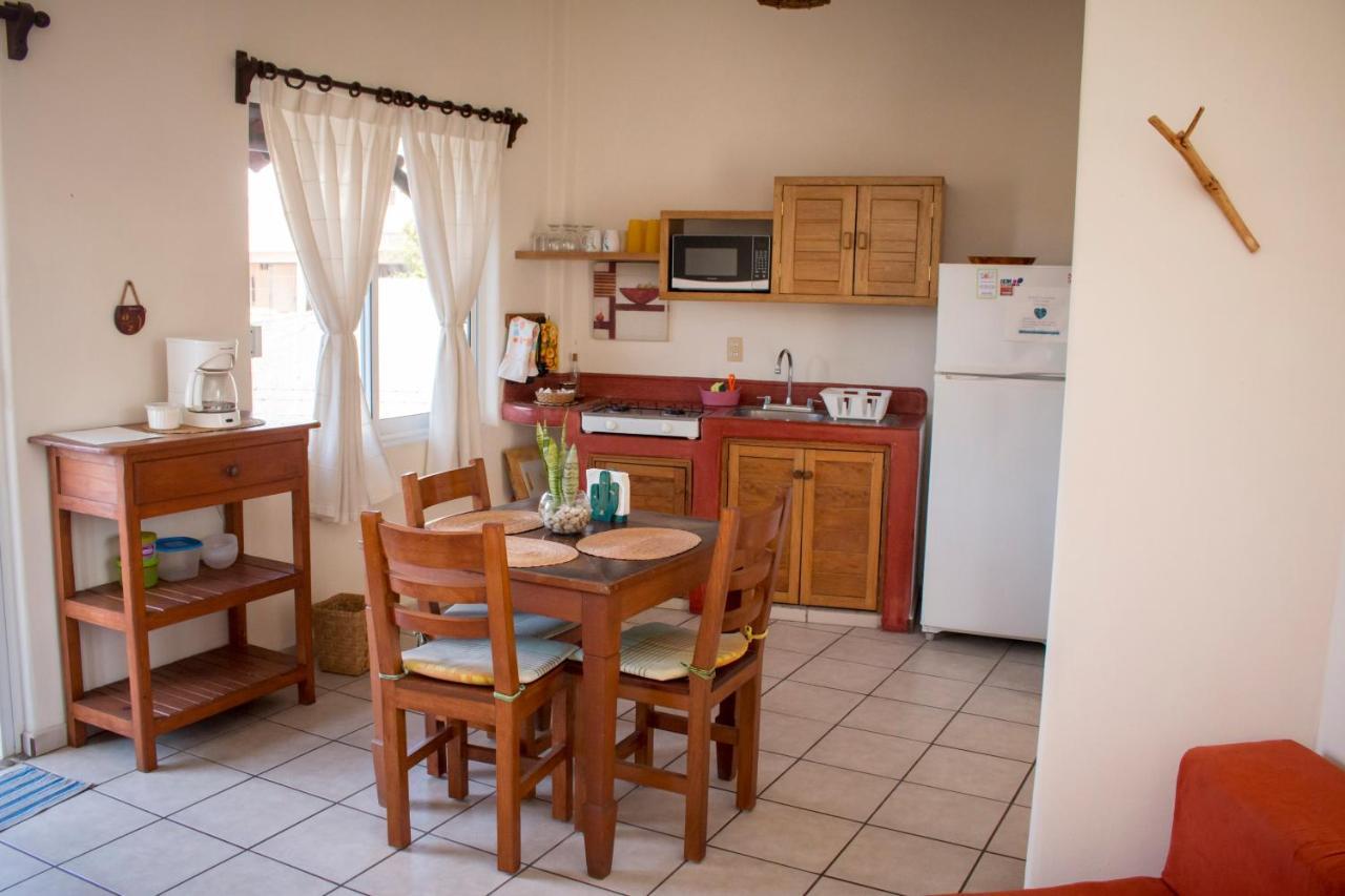 Canto Del Mar Hotel - Zihuatanejo - Suites Con Cocina Экстерьер фото