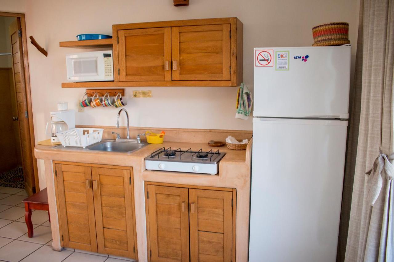 Canto Del Mar Hotel - Zihuatanejo - Suites Con Cocina Экстерьер фото